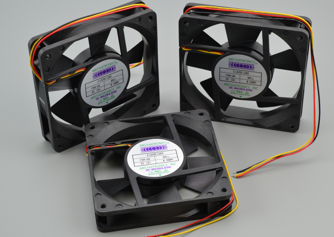 Фотография аксиального вентилятора Mechatronics E1225E12B2-FSR-WS